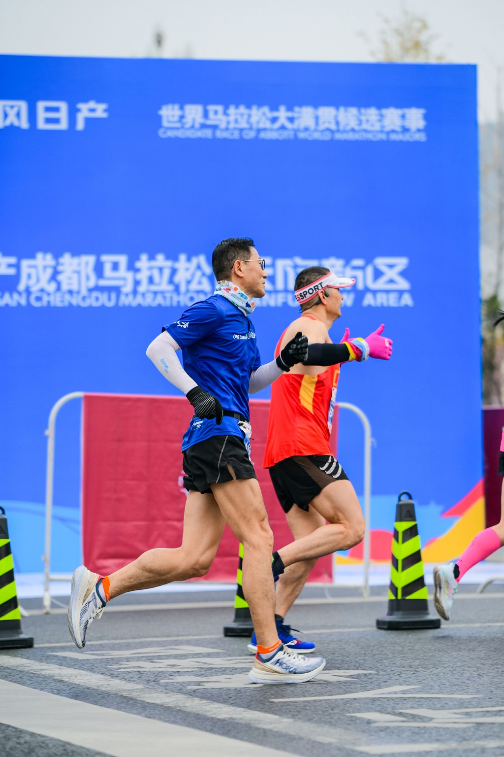 成路悦动团成马先遣队完赛凯旋